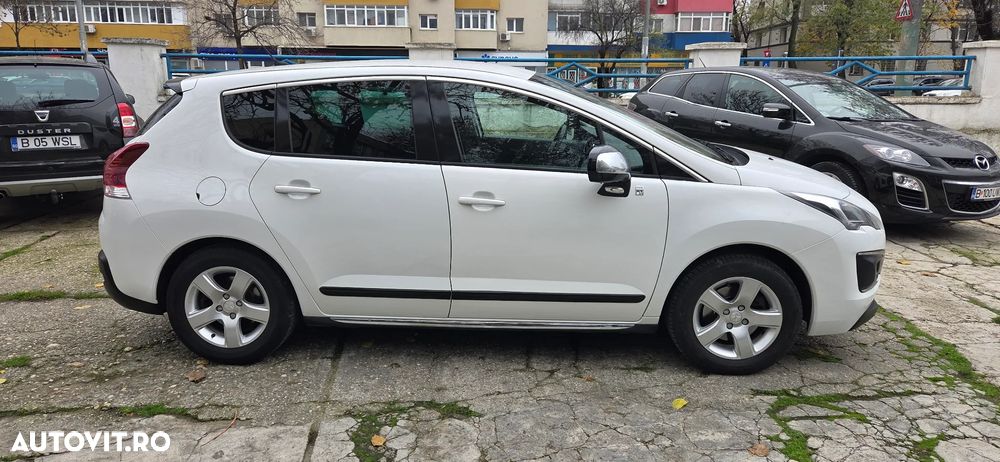 Peugeot 3008 Hybrid4 - 8