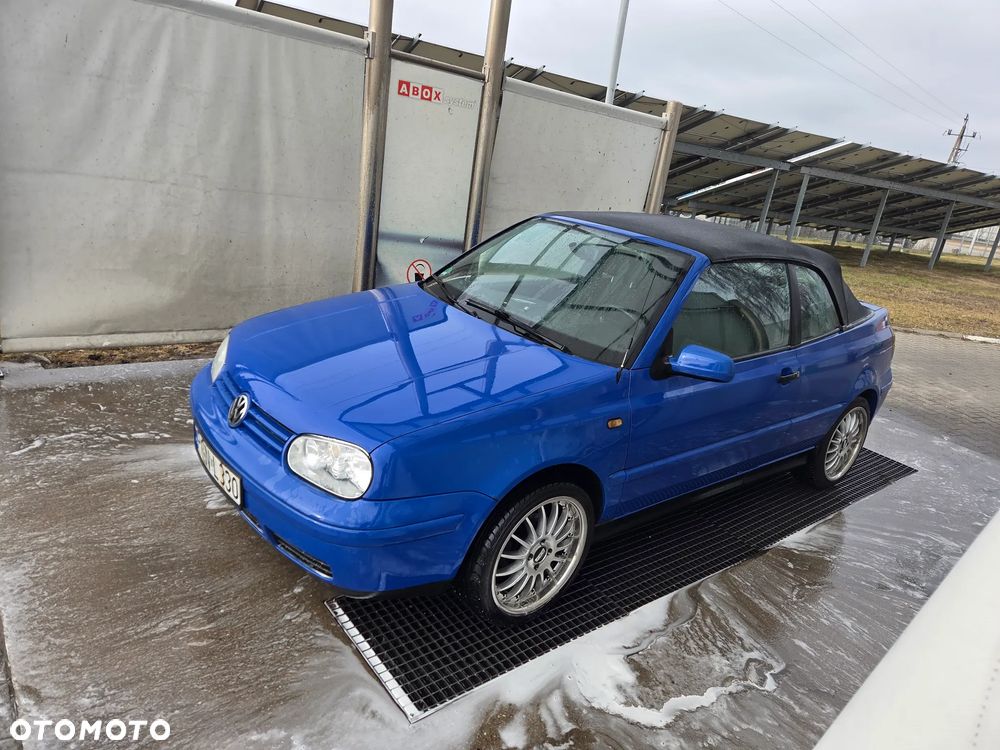 Volkswagen Golf 1.6 - 25