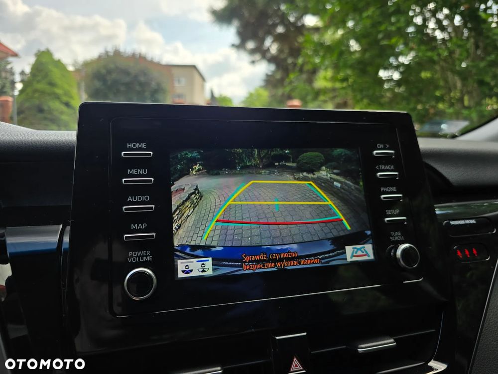 Toyota Camry 2.5 Hybrid Comfort CVT - 21