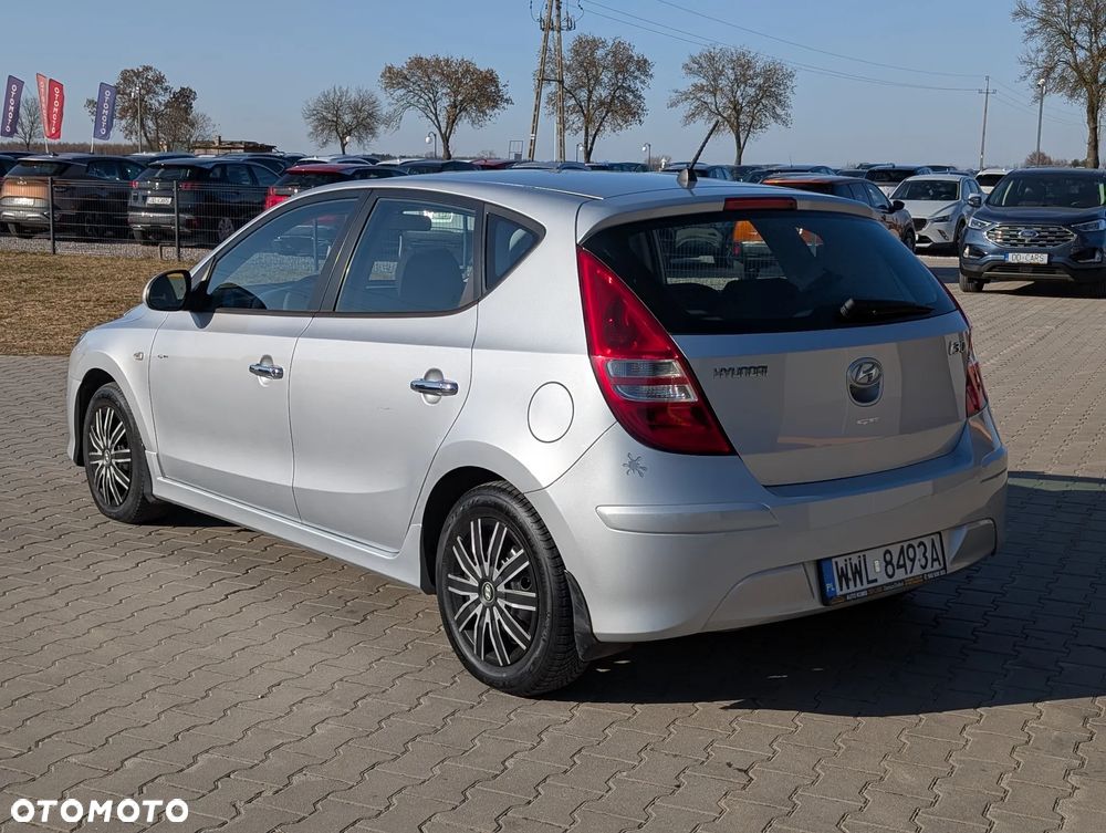 Hyundai i30 1.4 Classic - 10