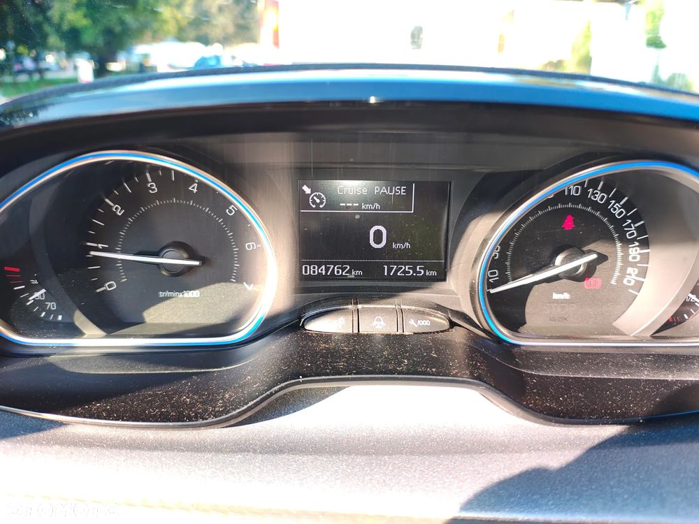 Peugeot 2008 PureTech 130 Active - 6