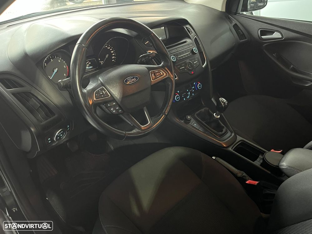 Ford Focus SW 1.5 TDCi Trend+ - 13