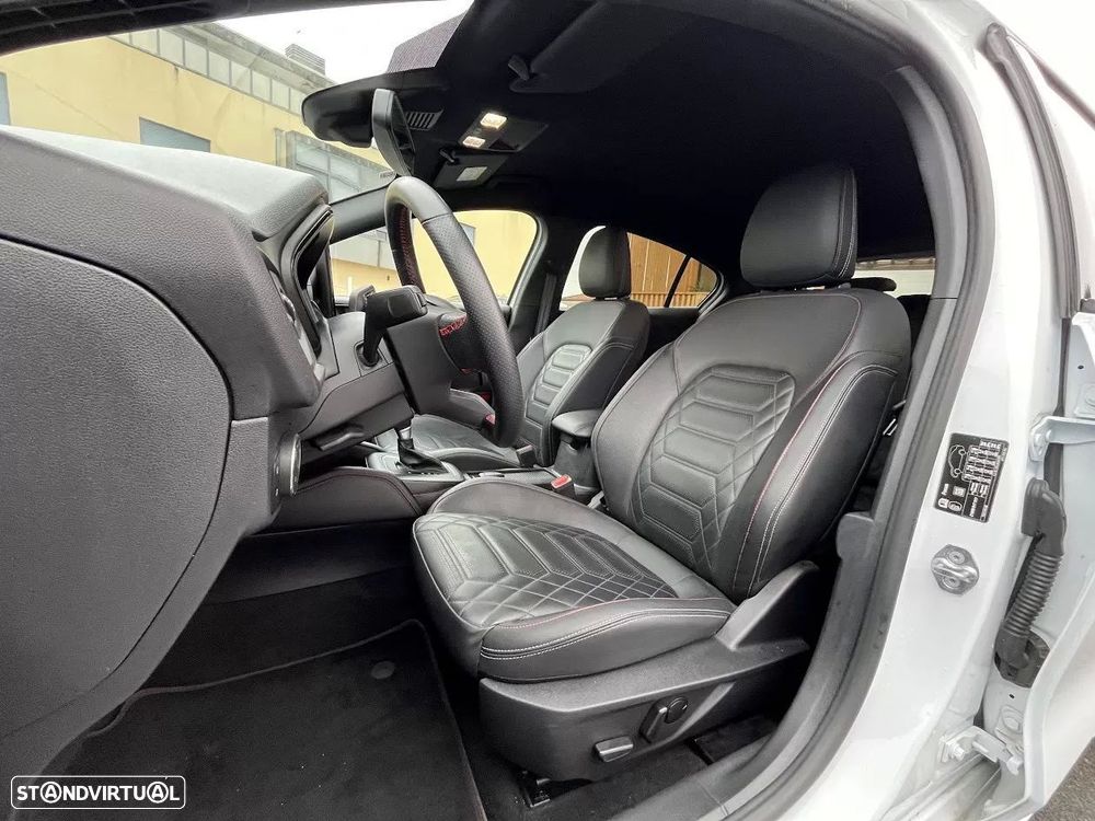 Ford Focus 1.0 EcoBoost MHEV ST-Line X Aut. - 24