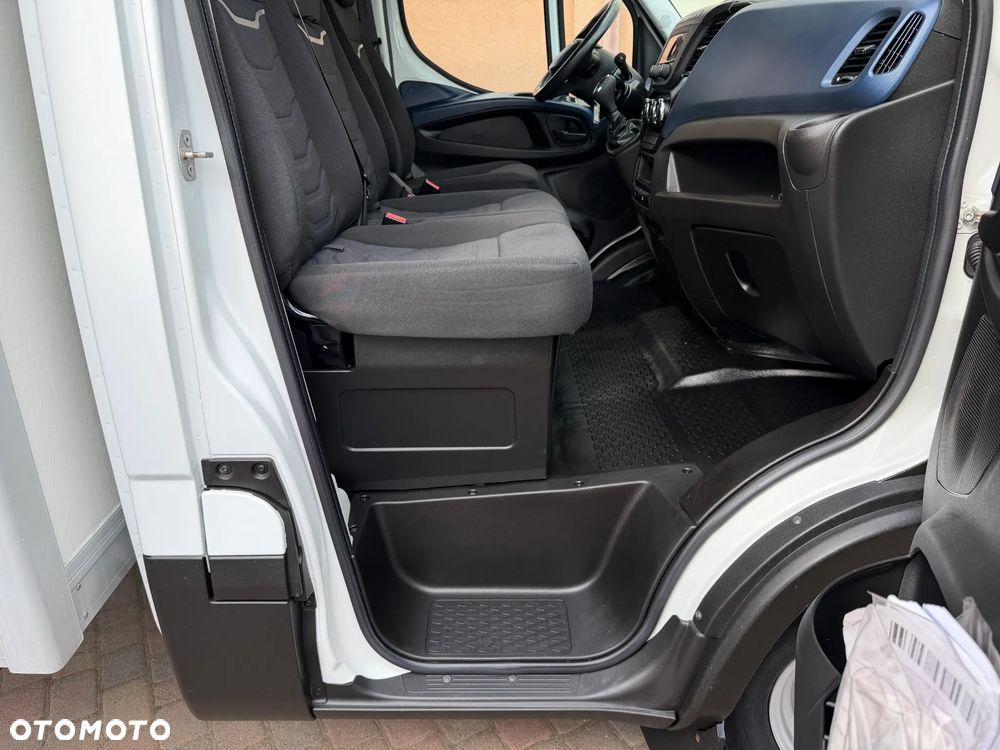 Iveco Daily 3,0 Izoterma 10 EP Winda - 29
