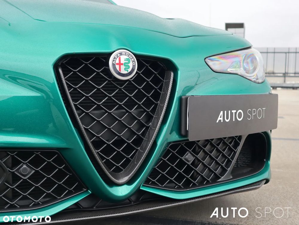 Alfa Romeo Giulia 2.9 Bi Turbo V6 Quadrifoglio - 10