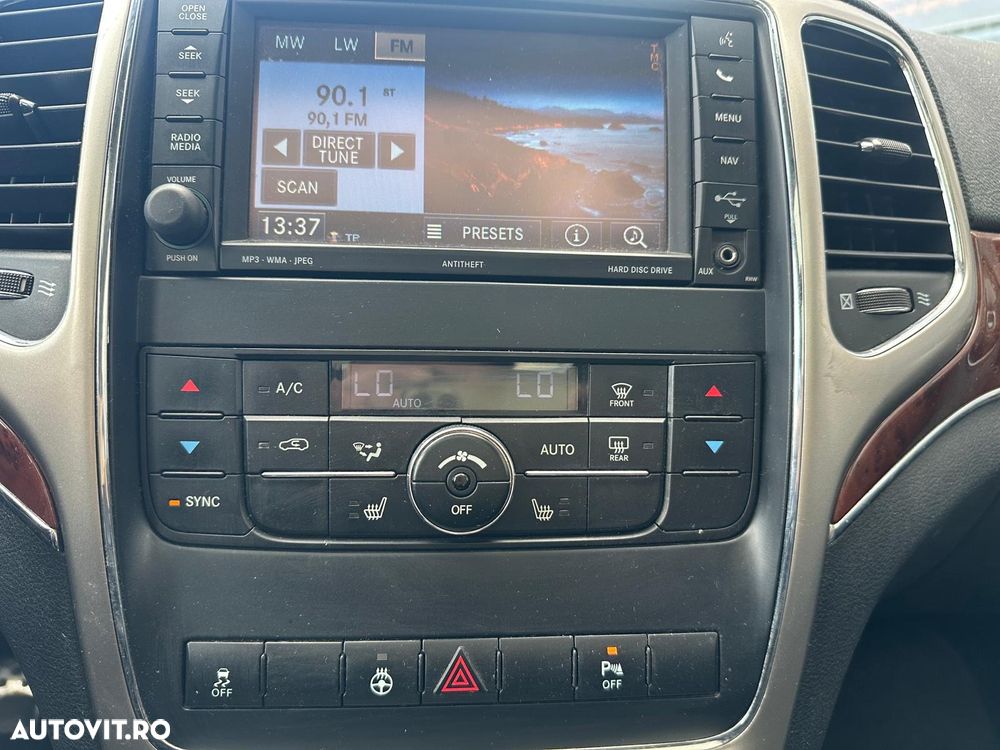 Jeep Grand Cherokee - 16