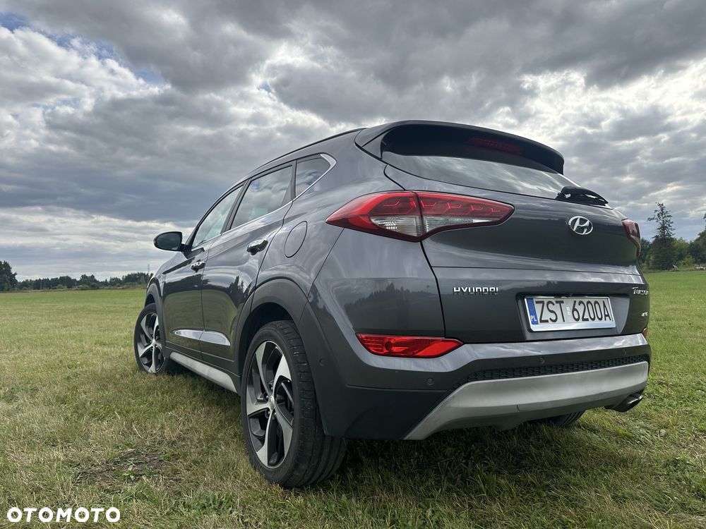 Hyundai Tucson - 4