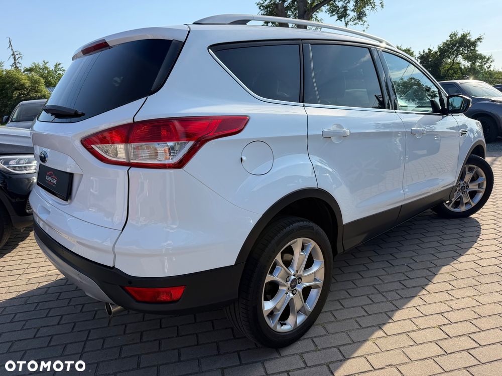 Ford Kuga 2.0 TDCi 2x4 Titanium - 8