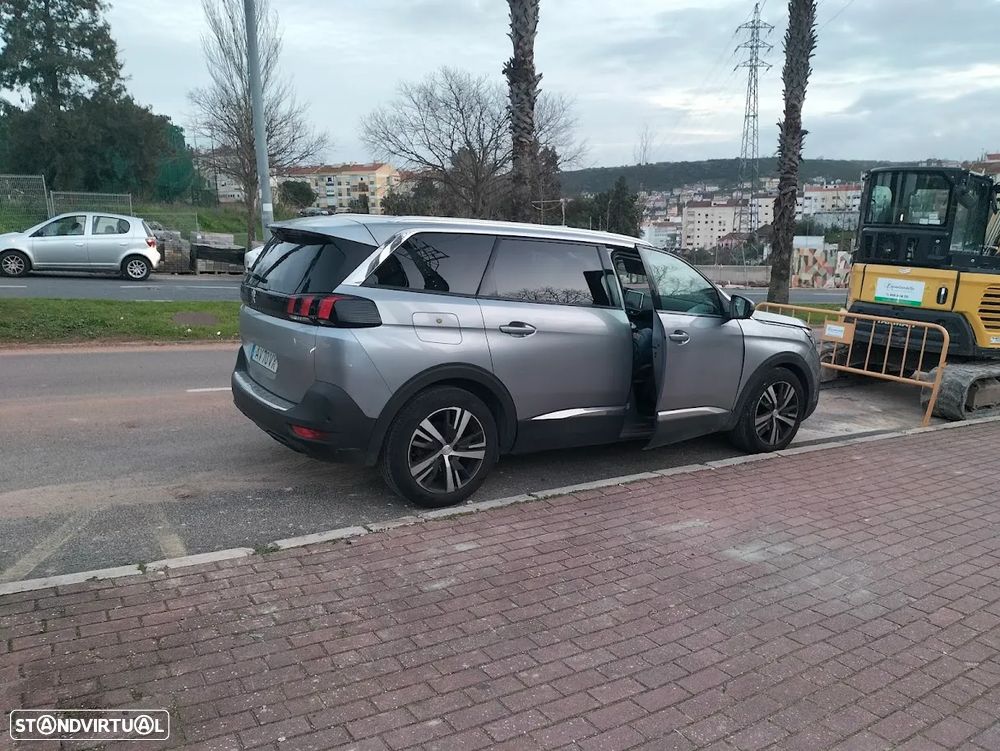 Peugeot 5008 1.5 BlueHDi Allure EAT8 - 4