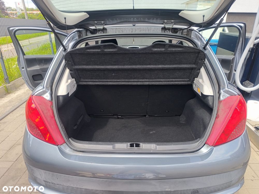 Peugeot 207 75 Urban Move - 7