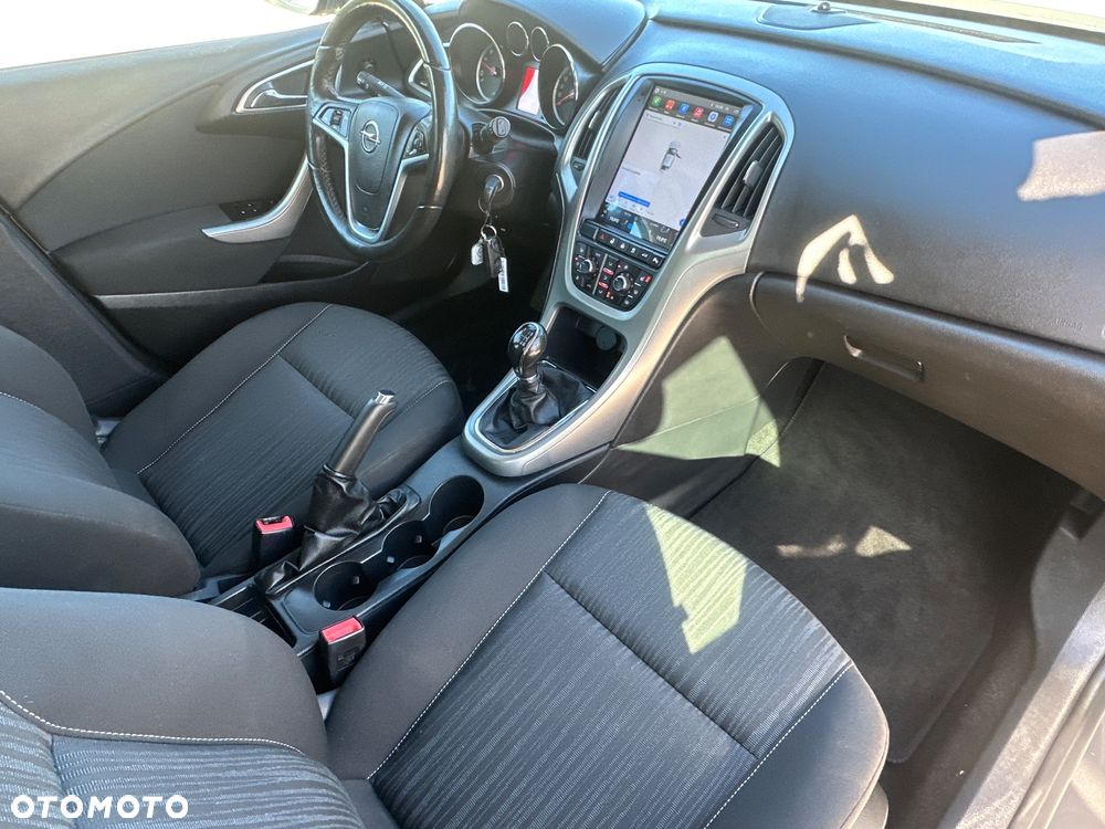 Opel Astra 1.4 Turbo Cosmo - 33