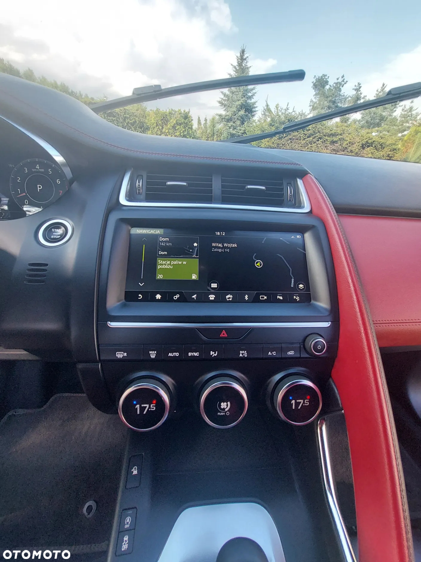 Jaguar E-Pace 2.0 i4P AWD R-Dynamic HSE - 13