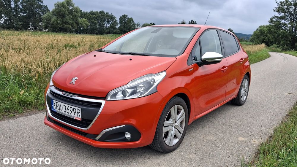 Peugeot 208 1.2 PureTech Style - 23