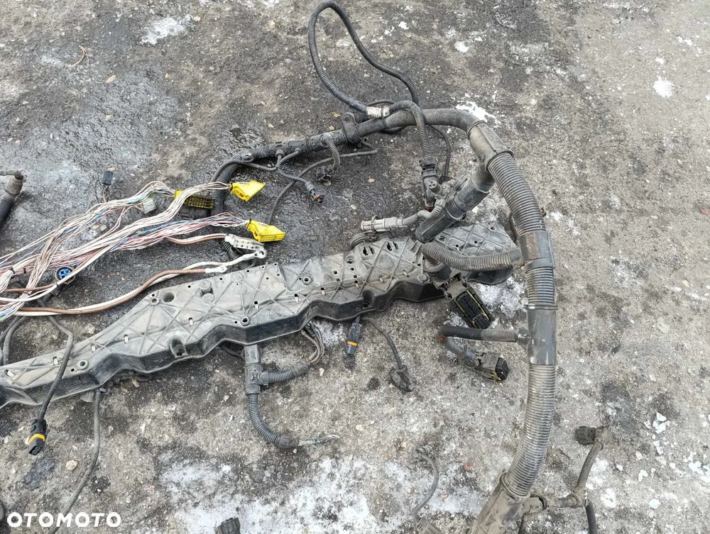 WIĄZKA INSTALACJA SILNIKA MAN TGX TGA 440 EURO 4 - 3