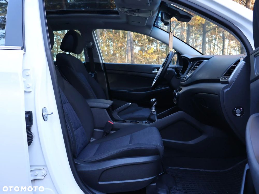 Hyundai Tucson 1.7 CRDI BlueDrive Comfort 2WD - 21