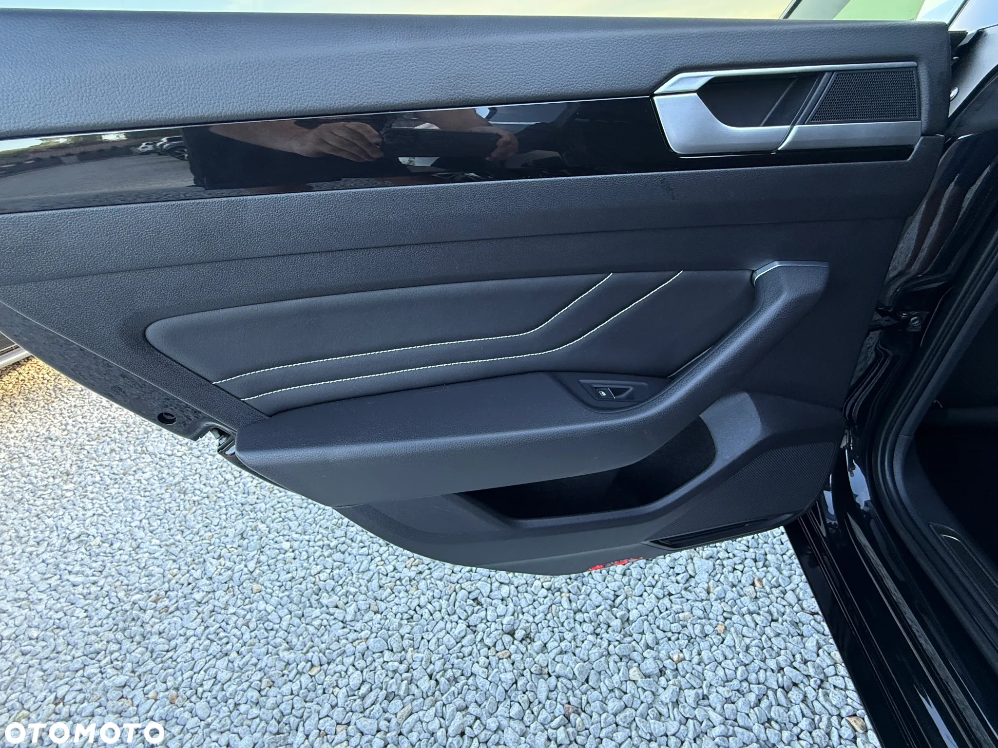 Volkswagen Arteon 2.0 TDI R-Line DSG - 29