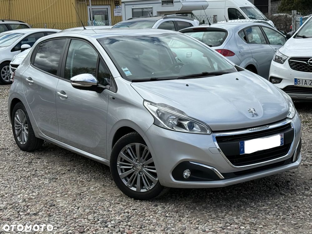 Peugeot 208 PureTech 82 Start & Stop Allure - 2