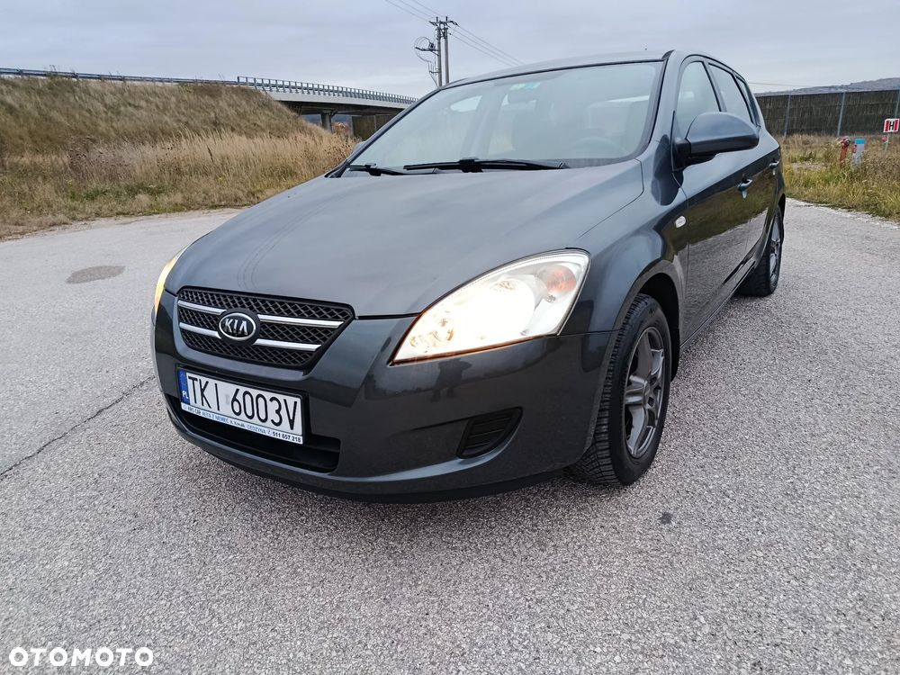 Kia Ceed 1.4 CVVT Attract - 40
