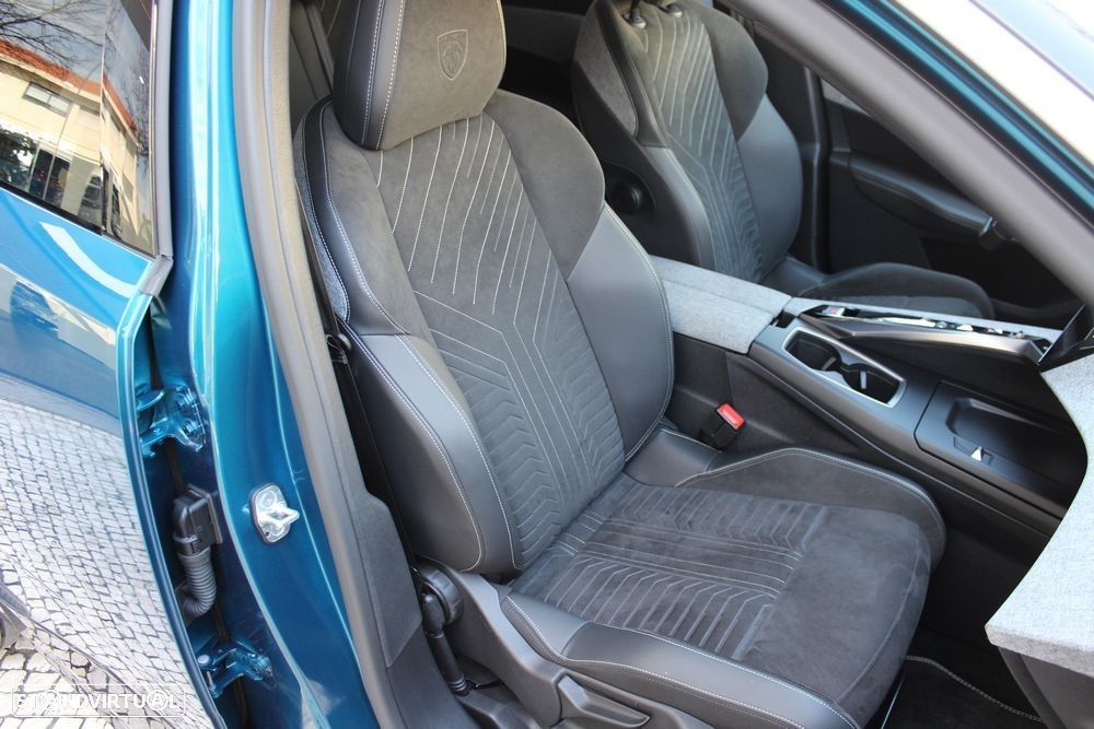 Peugeot E-3008 73 kWh GT - 25