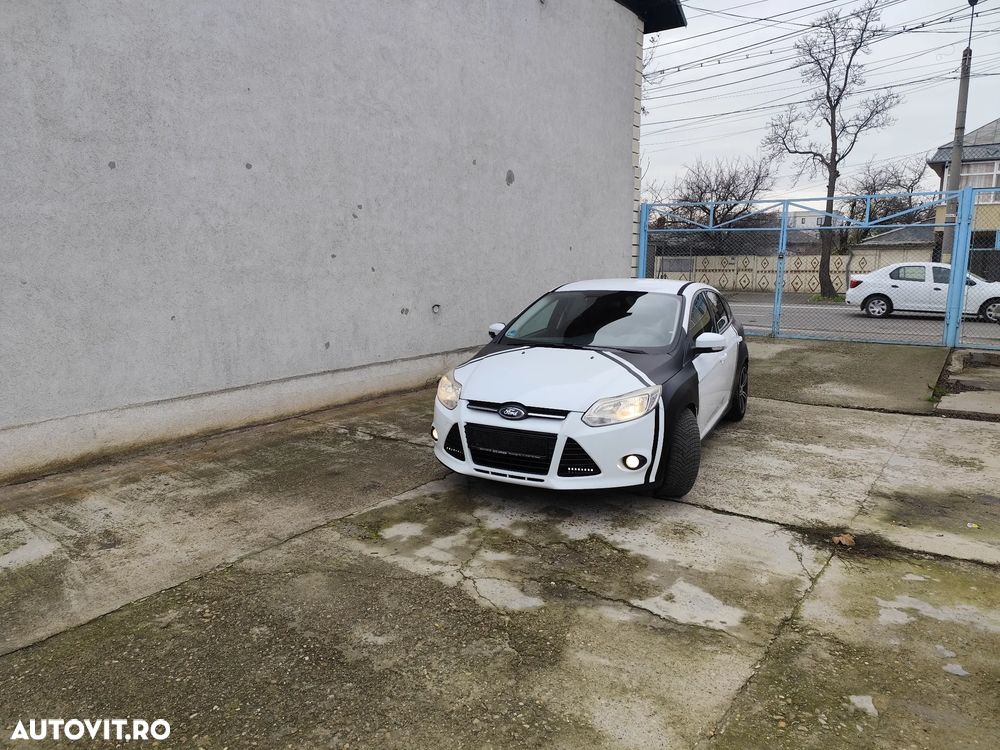 Ford Focus Turnier 1.6 Ti-VCT Champions Edition - 13