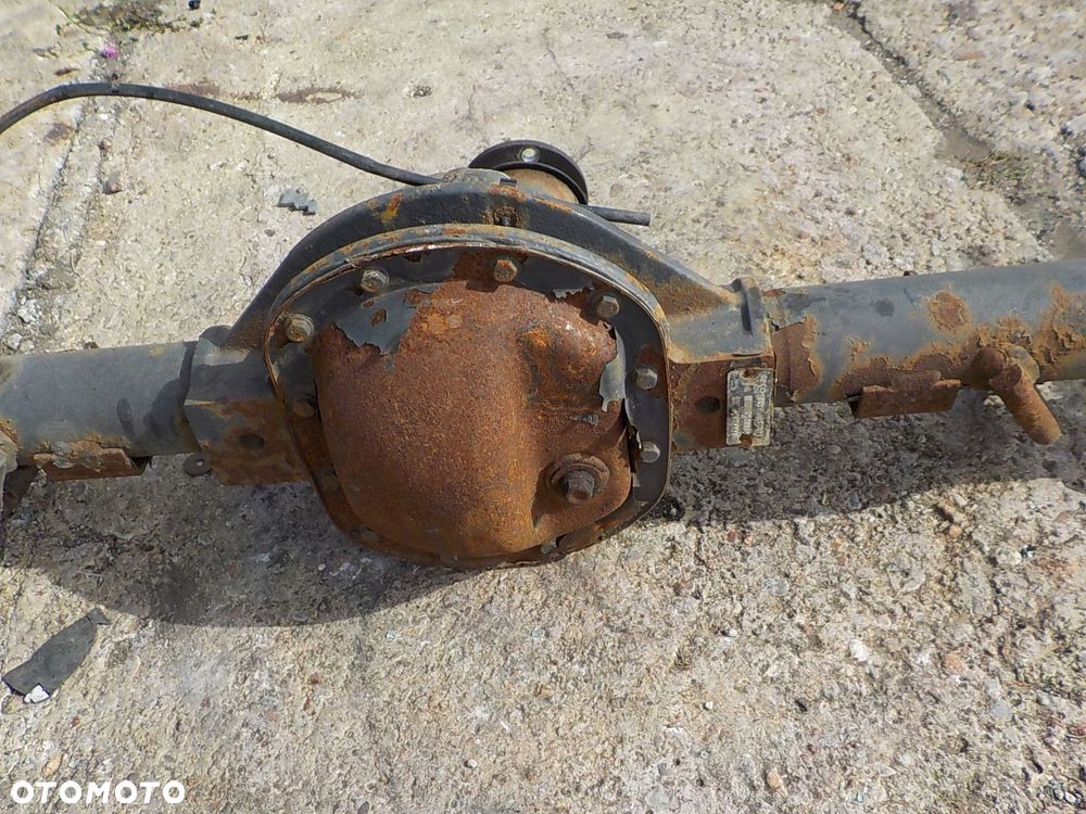 257 IVECO DAILY IV DYFER OŚ TYLNY MOST 9/38 - 6