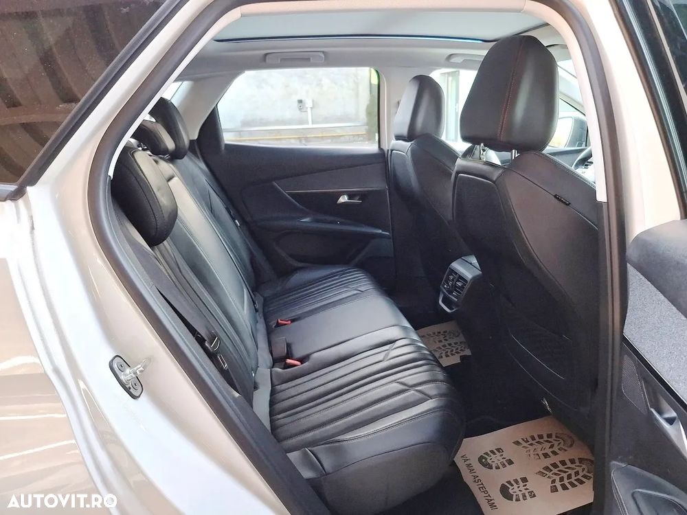 Peugeot 3008 PureTech 130 Stop & Start GPF EAT8 Allure - 13