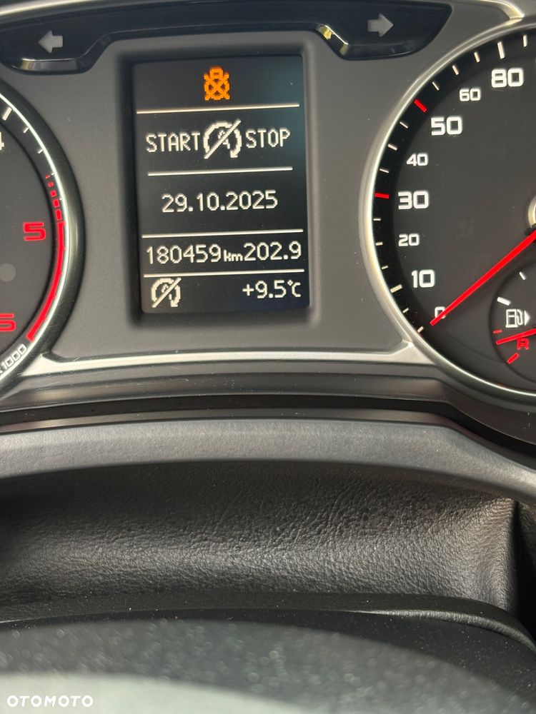 Audi A1 3-drzwiowe 1.6 TDI S line edition - 12