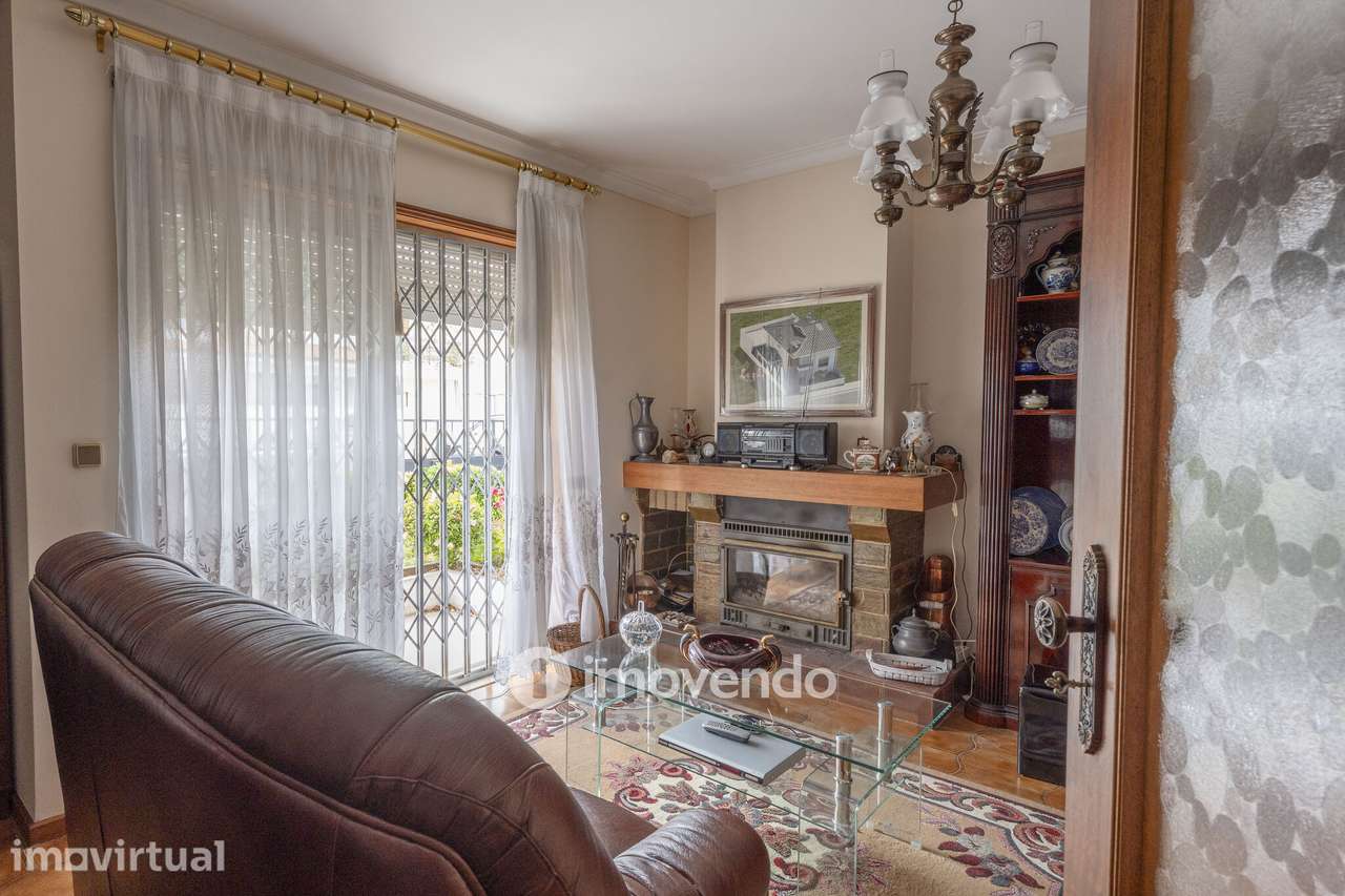 Moradia T4 com garagem, em Vila Nova da Telha, na Maia - Grande imagem: 2/53