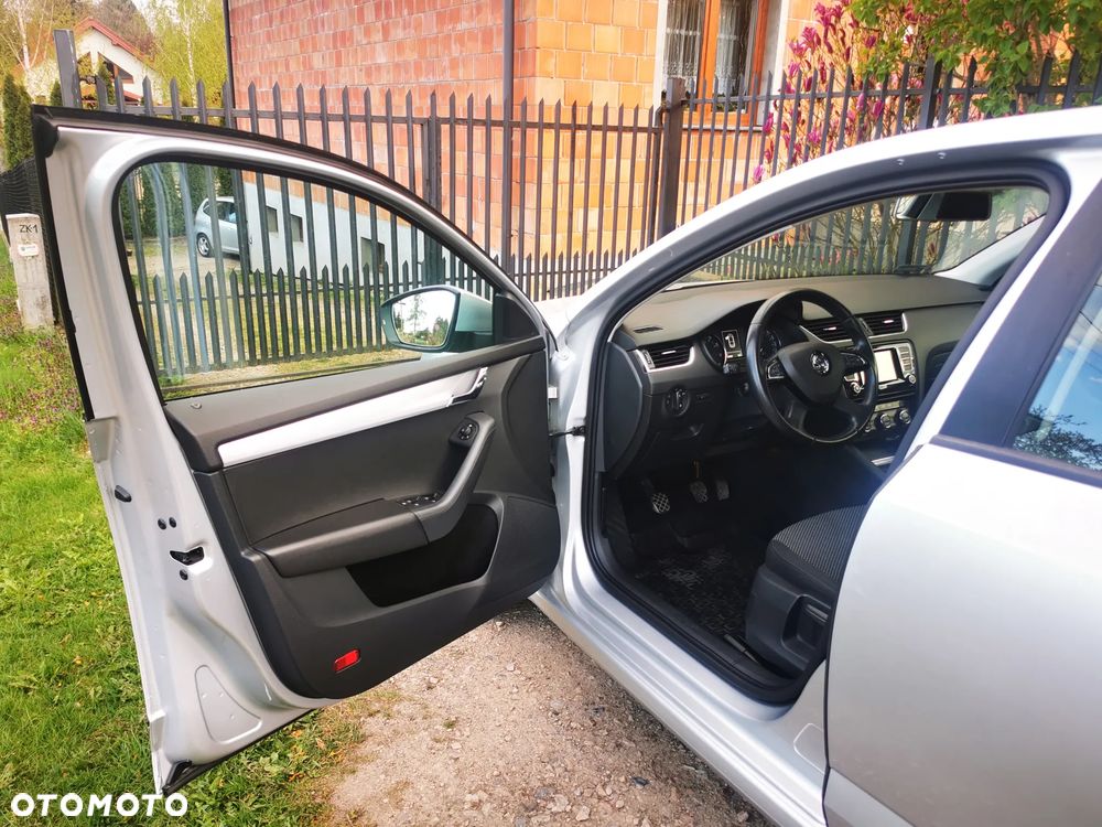Skoda Octavia 1.4 TSI Ambition - 9