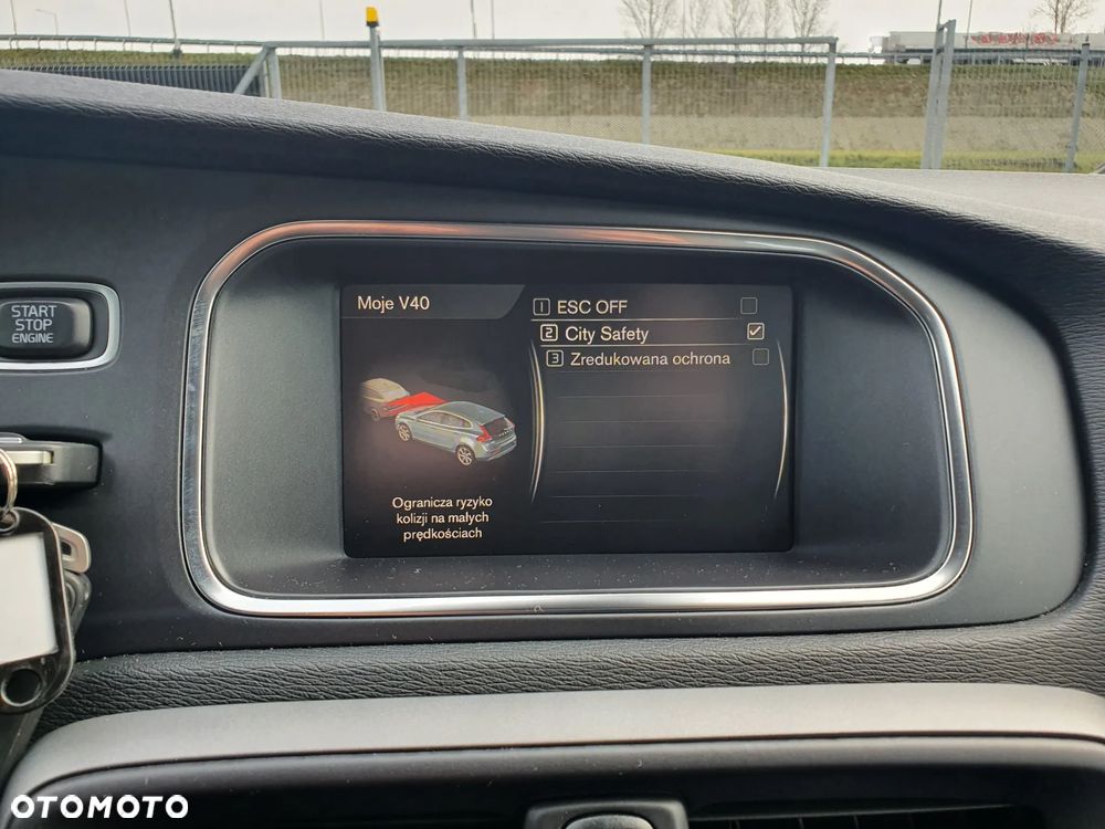 Volvo V40 D3 Kinetic - 30