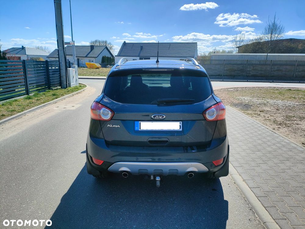 Ford Kuga 2.0 TDCi 2x4 Titanium - 5