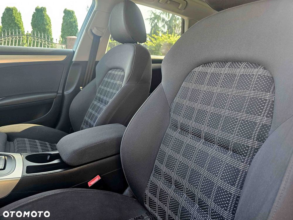 Audi A4 Avant 2.0 TDI DPF quattro Attraction - 16