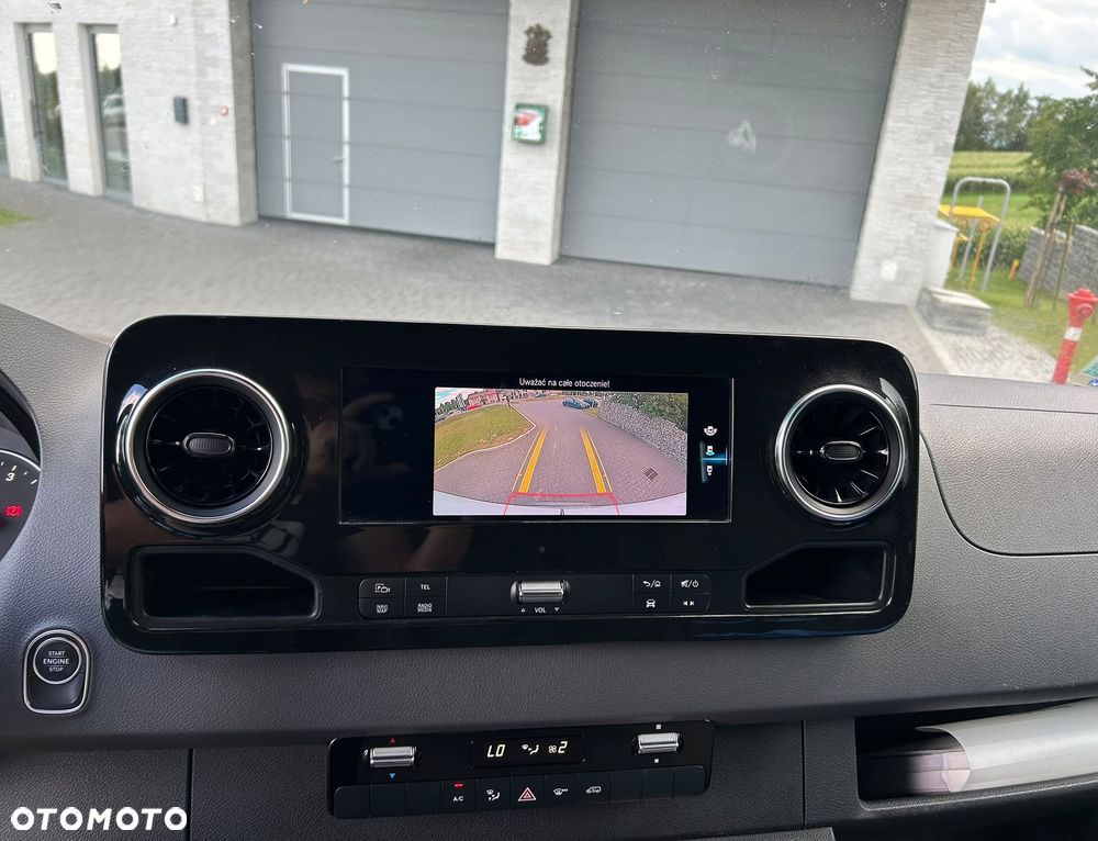 Mercedes-Benz Sprinter - 21