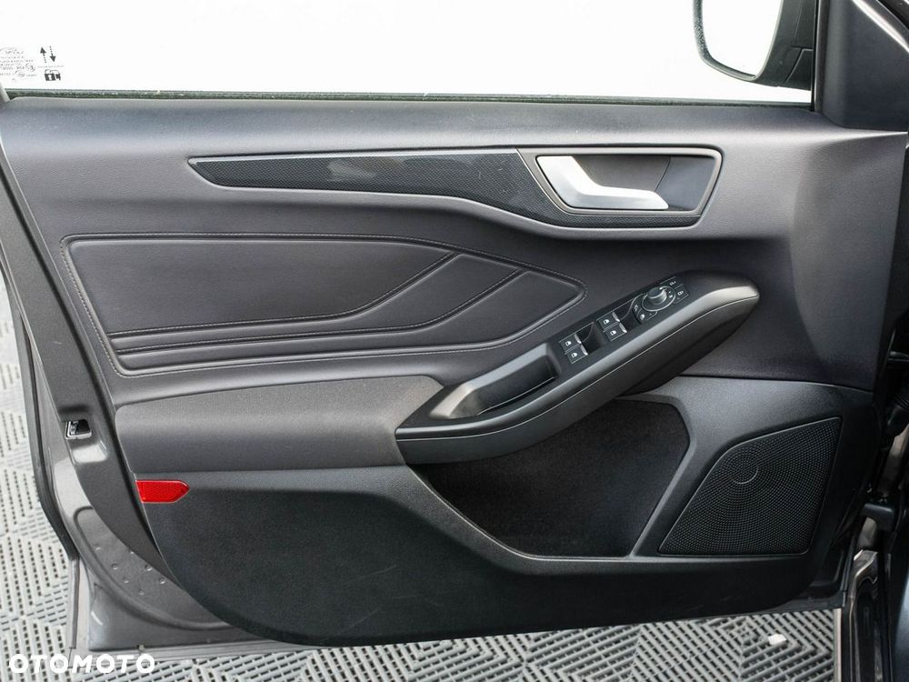Ford Focus - 10