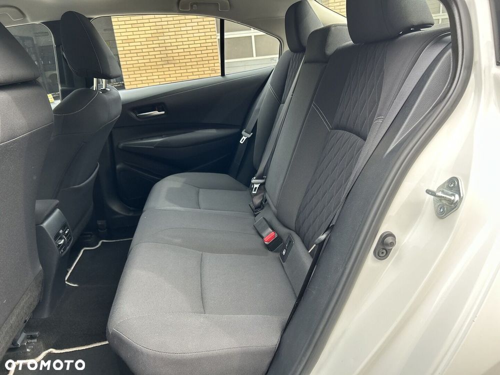 Toyota Corolla 1.8 Hybrid Comfort - 13