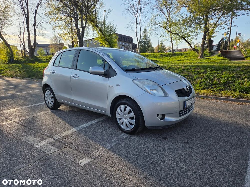 Toyota Yaris 1.4 D-4D Sol - 1