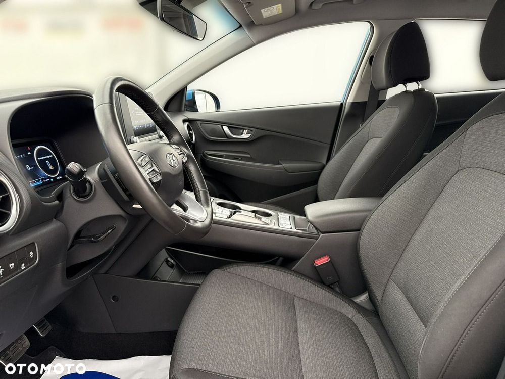 Hyundai Kona 64kWh Modern - 13