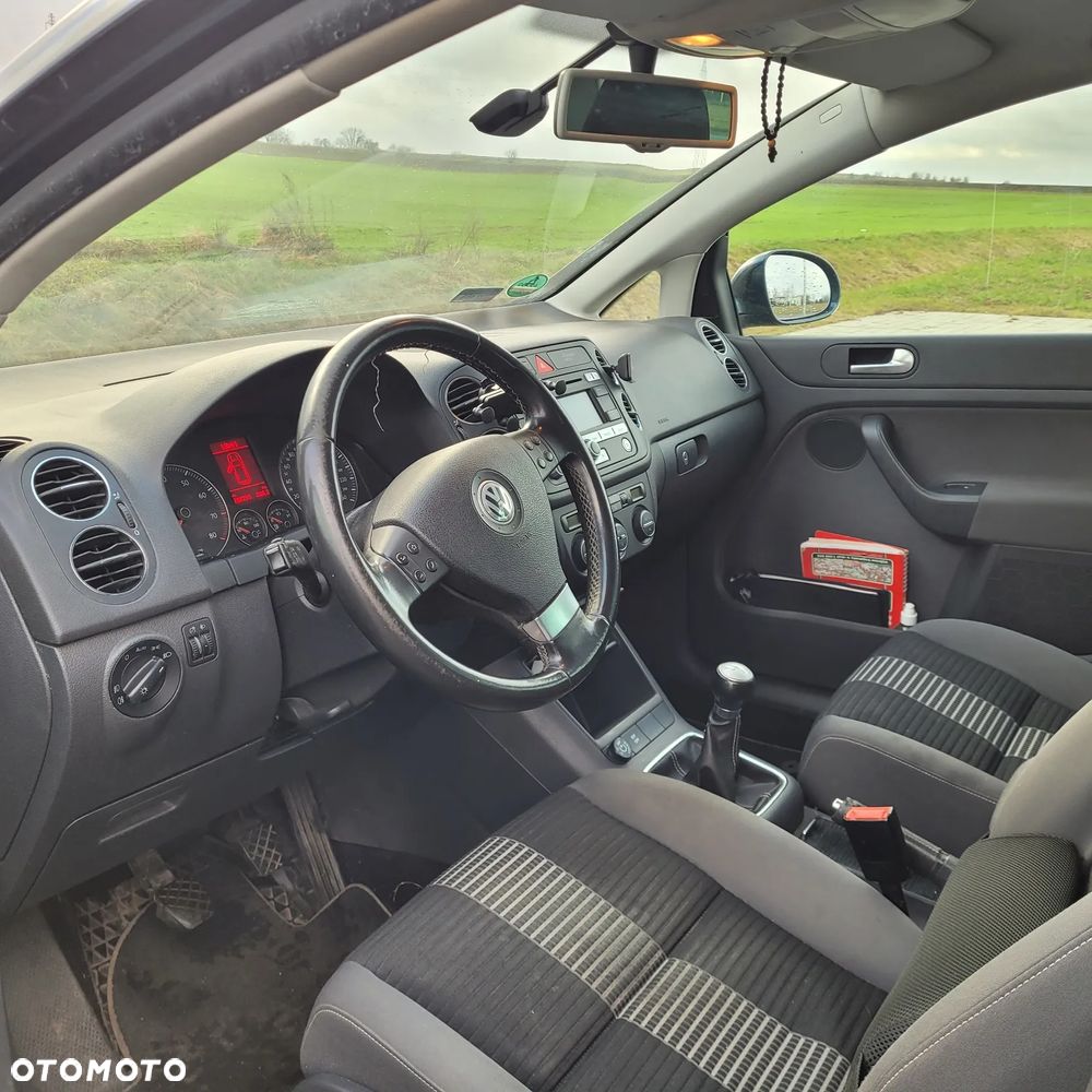 Volkswagen Golf Plus - 11