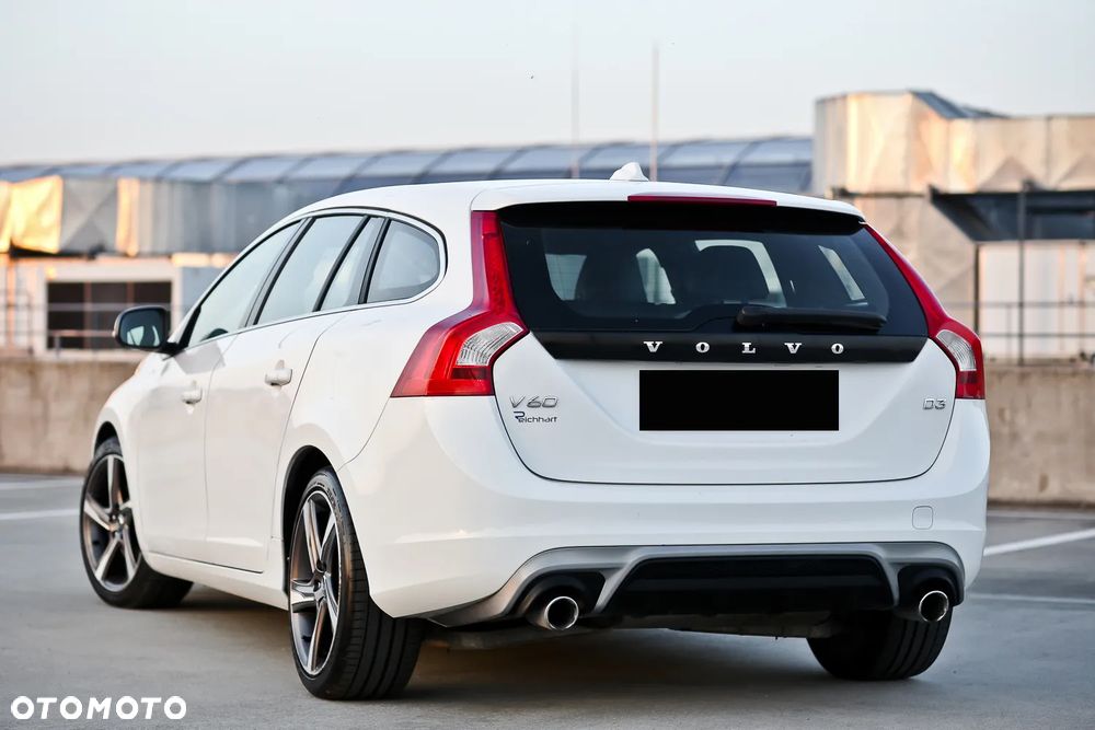 Volvo V60 D3 Geartronic RDesign - 14