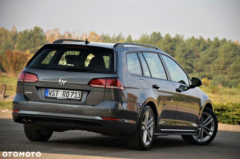 Volkswagen Golf - 15