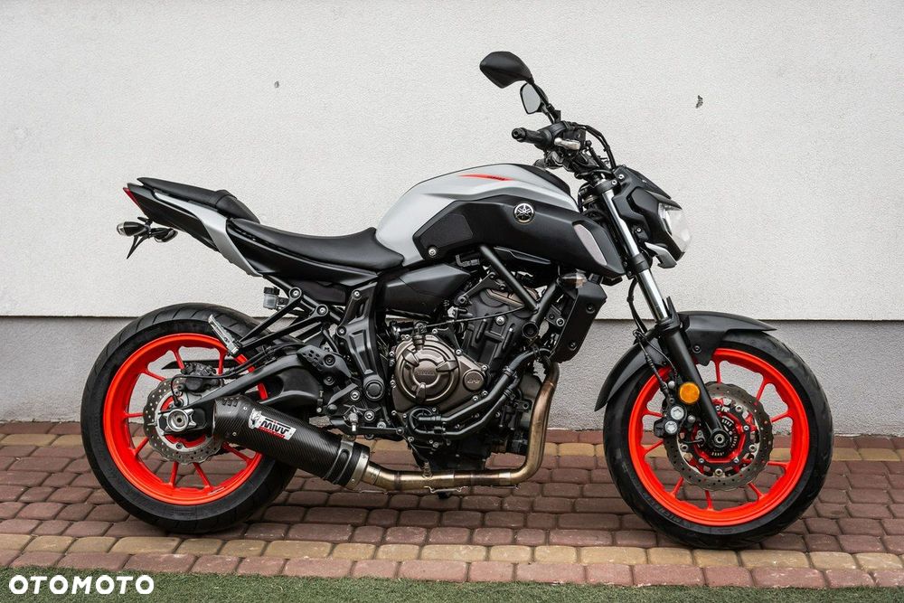 Yamaha MT - 4