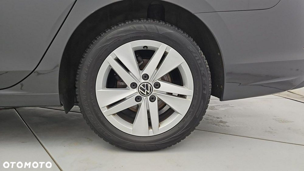 Volkswagen Golf - 17