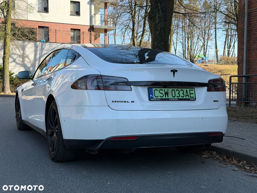 Tesla Model S 85D Allradantrieb - 3