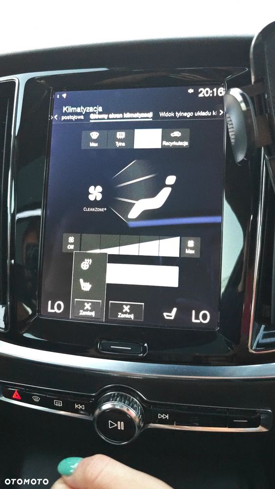 Volvo V60 B3 B DKG Momentum - 21