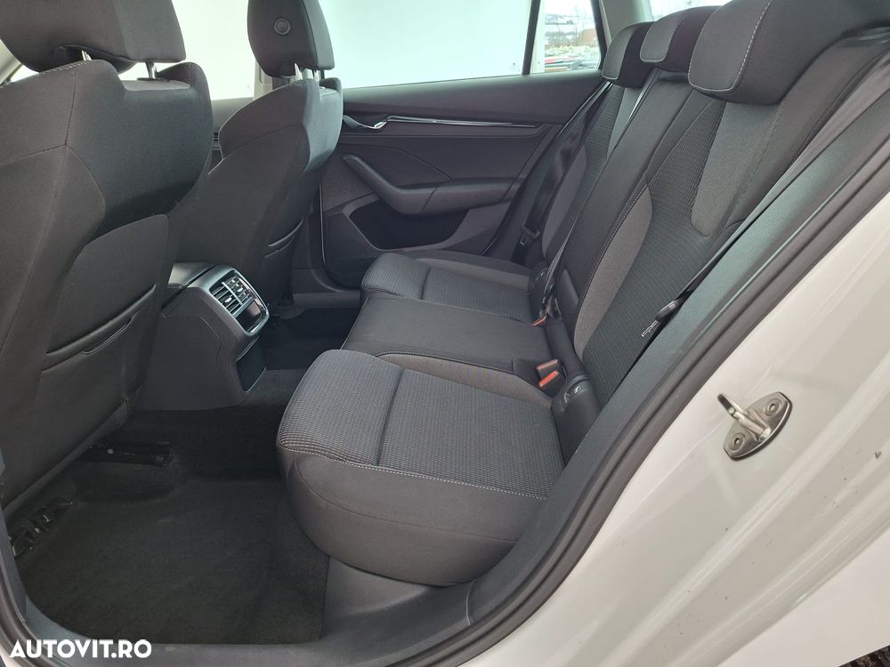 Skoda Octavia 2.0 TDI Ambition - 14