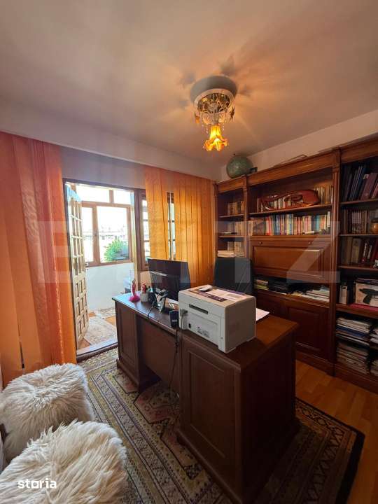 Apartament cu 4 camere, decomandat, zona 9 Mai - Imagine principală: 4/10