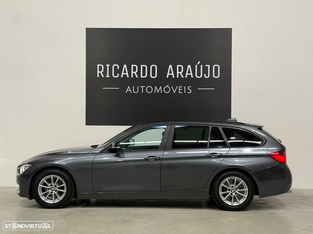 BMW 320 d Efficient Dynamics Edition Blue Perf. Luxury Line - 2