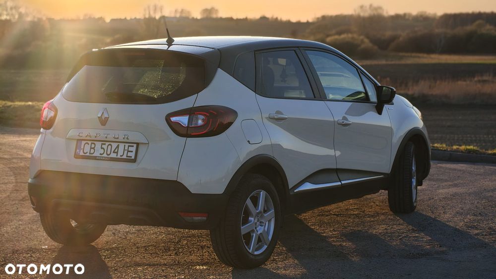 Renault Captur 1.2 Energy TCe Limited EDC - 4