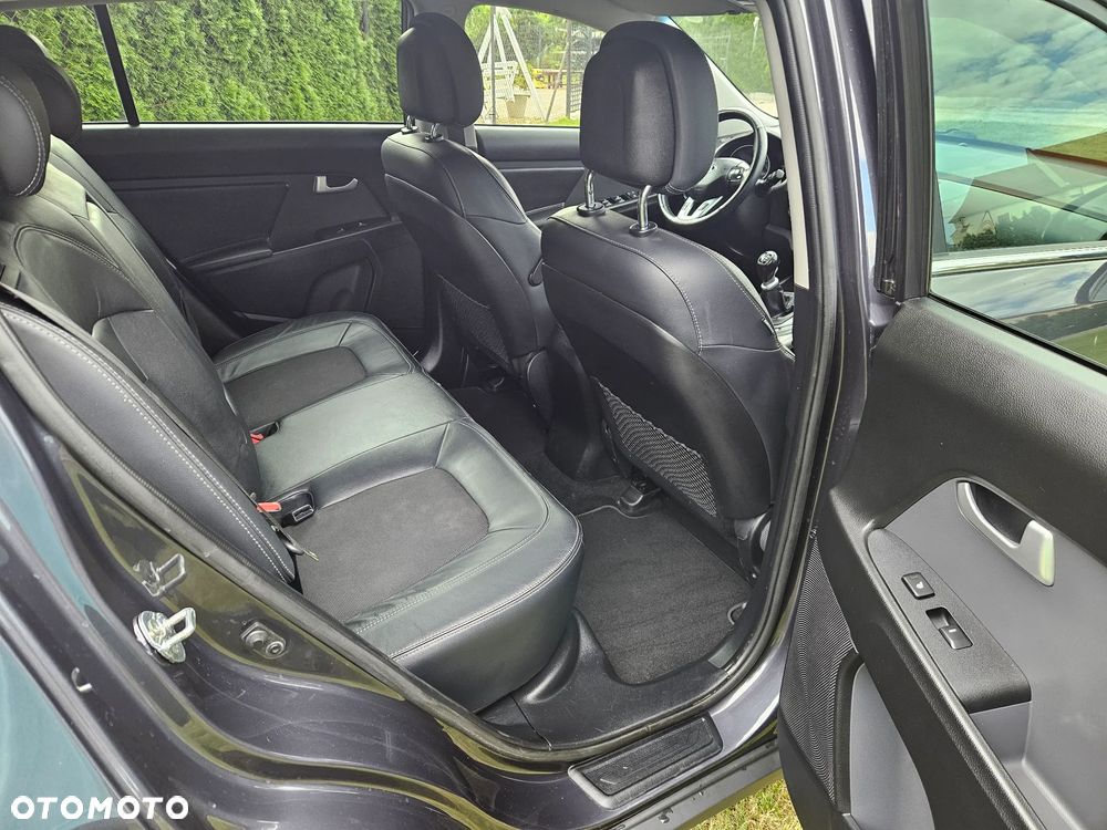 Kia Sportage 2.0 CRDI XL 2WD - 13