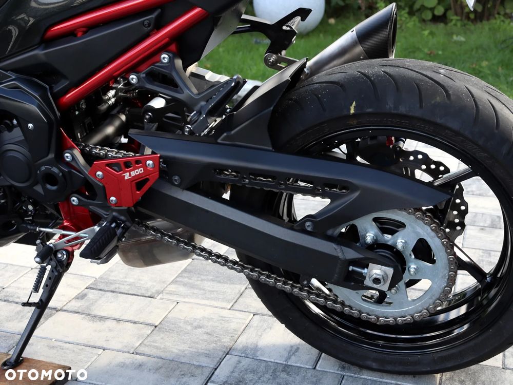 Kawasaki Z 900 - 12
